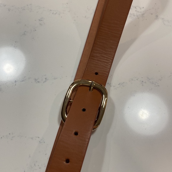 41.3” Buckle belt - Picture 2 of 3